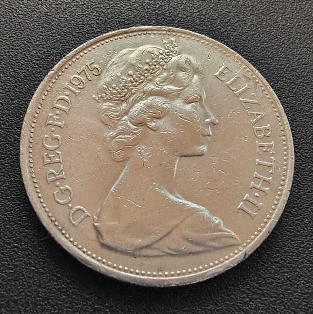 Moeda 10 New Pence 1975 - Reino Unido - Imagem 3